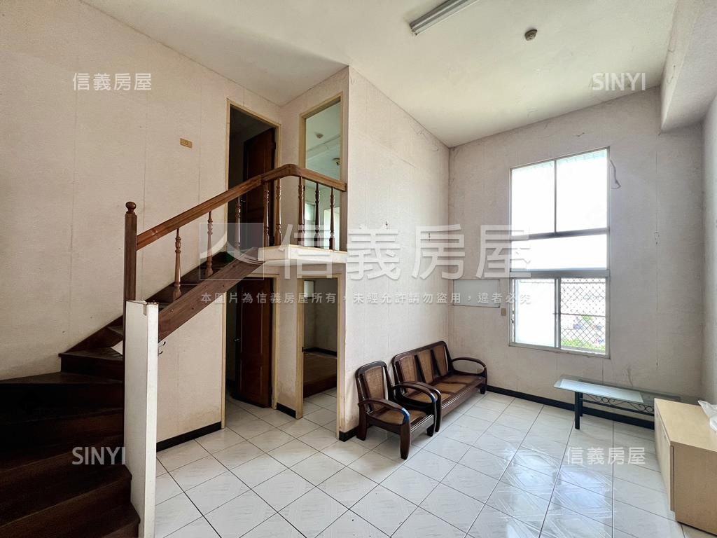 仁德園中園｜次頂樓景觀戶房屋室內格局與周邊環境