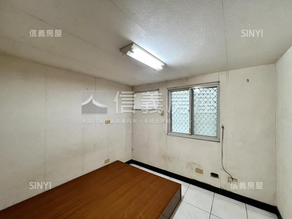 仁德園中園｜次頂樓景觀戶房屋室內格局與周邊環境
