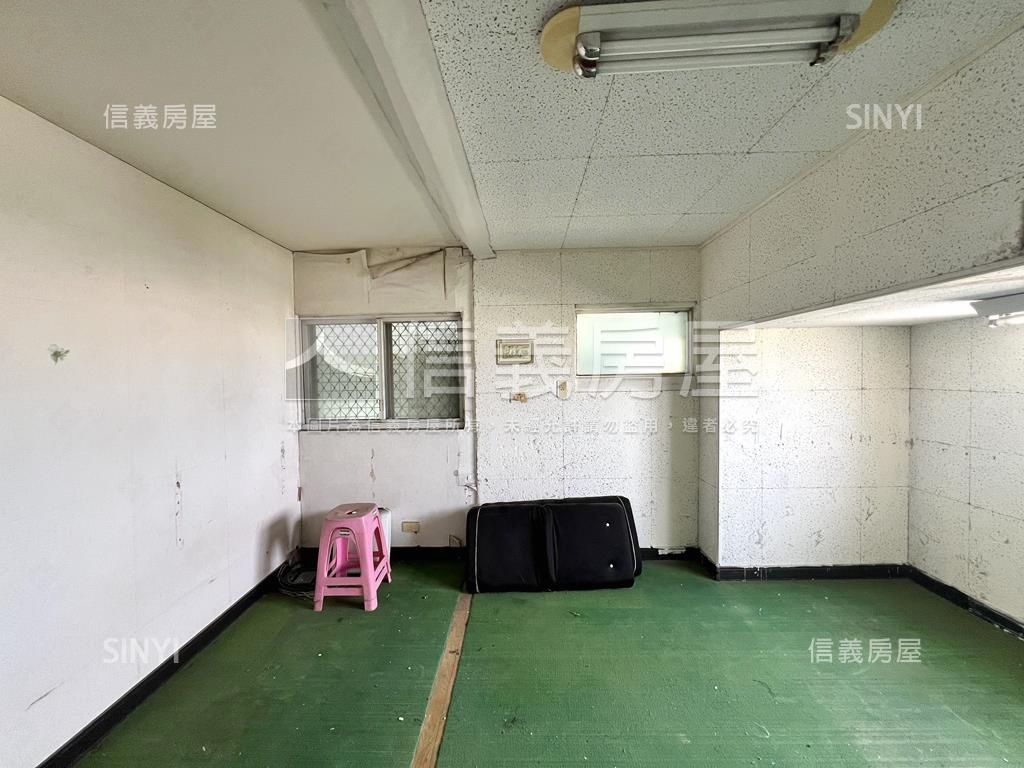 仁德園中園｜次頂樓景觀戶房屋室內格局與周邊環境