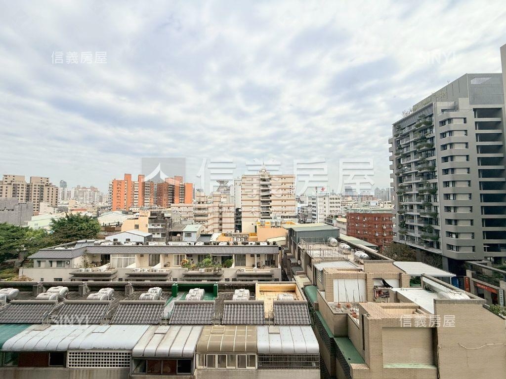 【孩子王２】兩房平車房屋室內格局與周邊環境