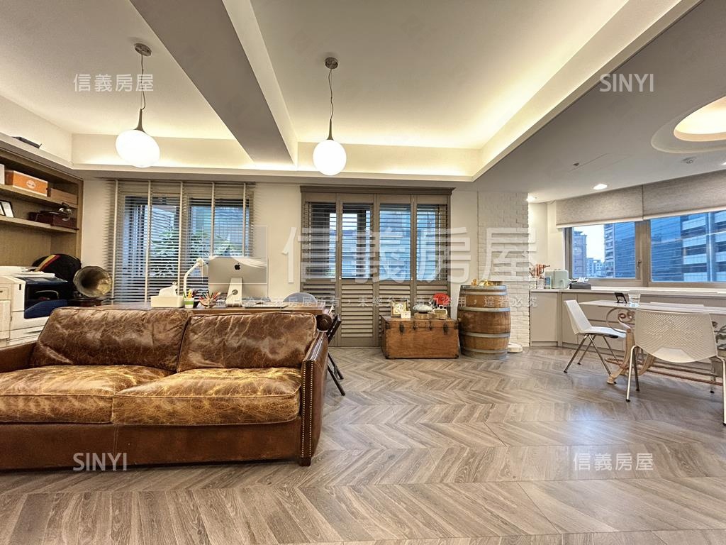 鋼骨捷運邊間美廈房屋室內格局與周邊環境