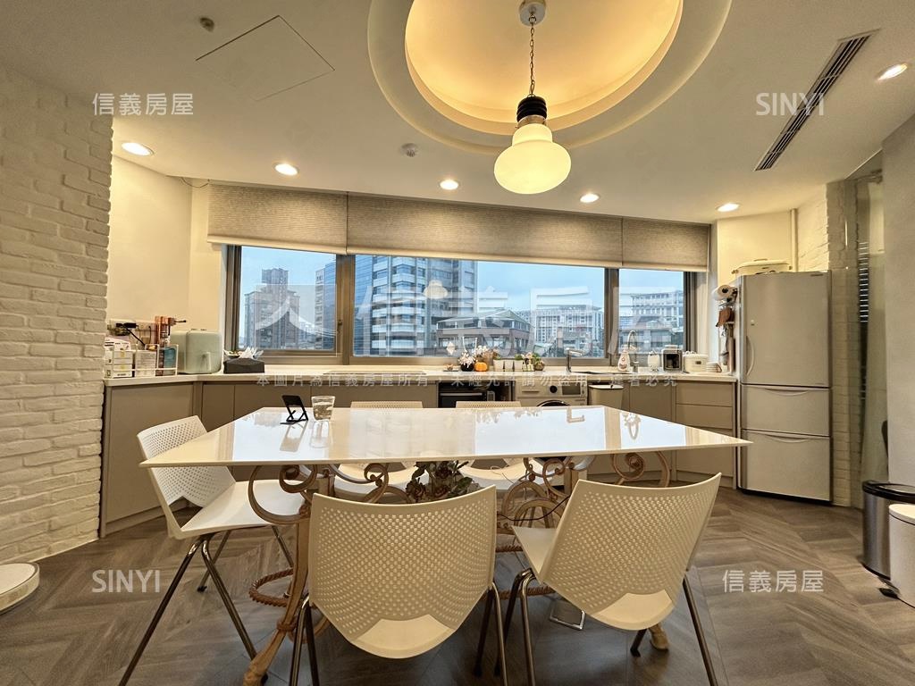 鋼骨捷運邊間美廈房屋室內格局與周邊環境