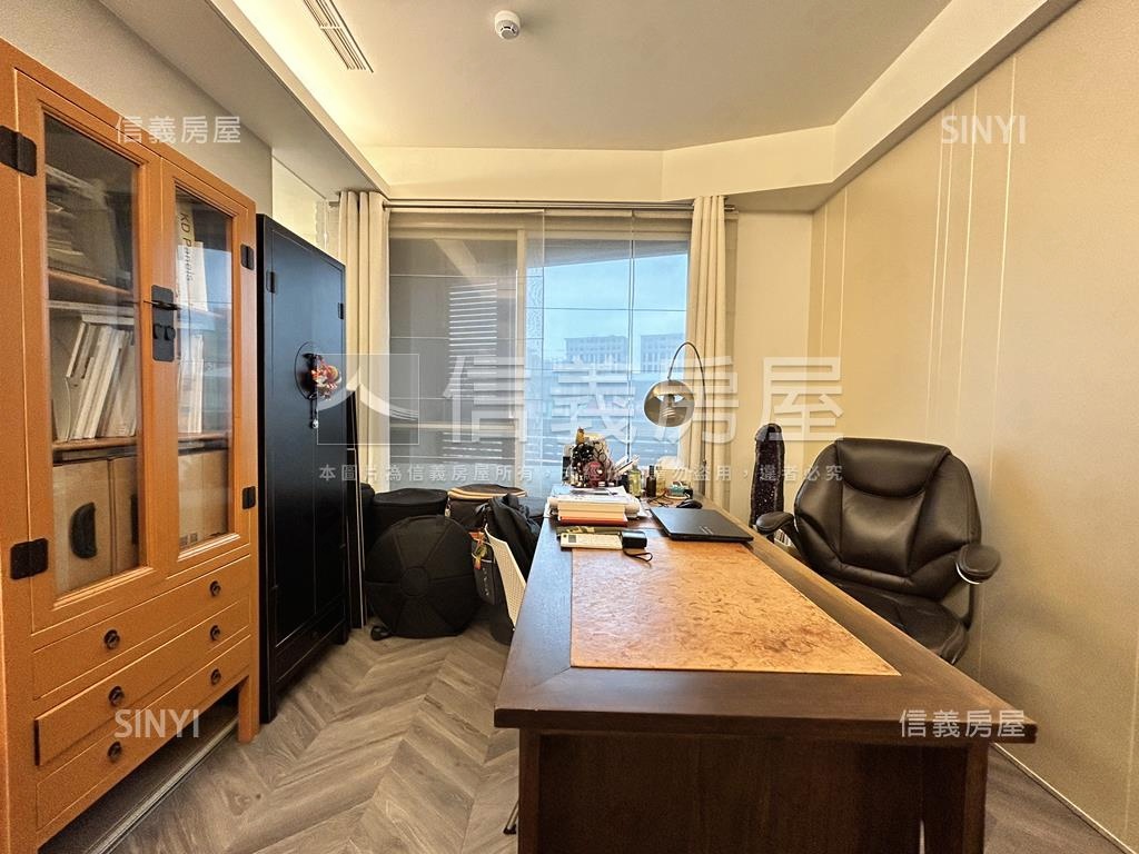 鋼骨捷運邊間美廈房屋室內格局與周邊環境