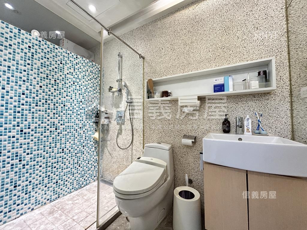 鋼骨捷運邊間美廈房屋室內格局與周邊環境