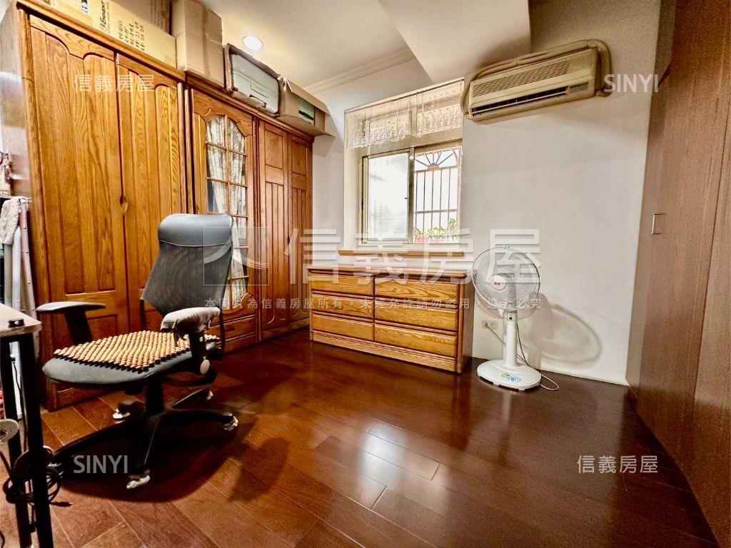 專任。板橋篤行路美寓房屋室內格局與周邊環境