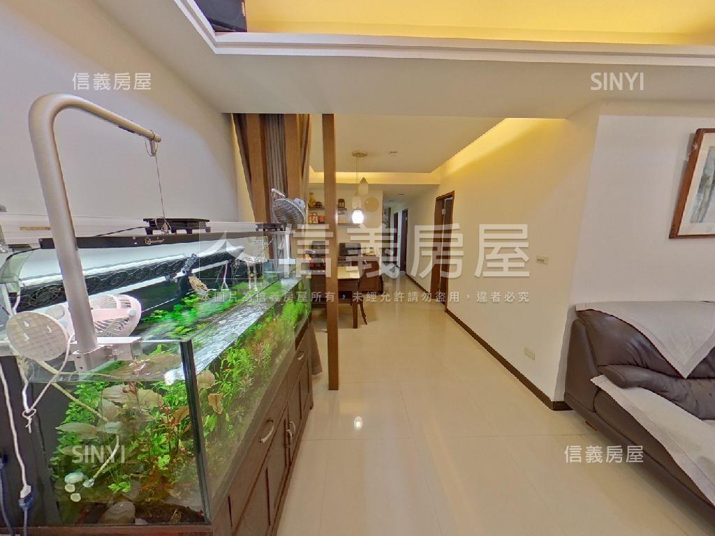 專任。板橋篤行路美寓房屋室內格局與周邊環境