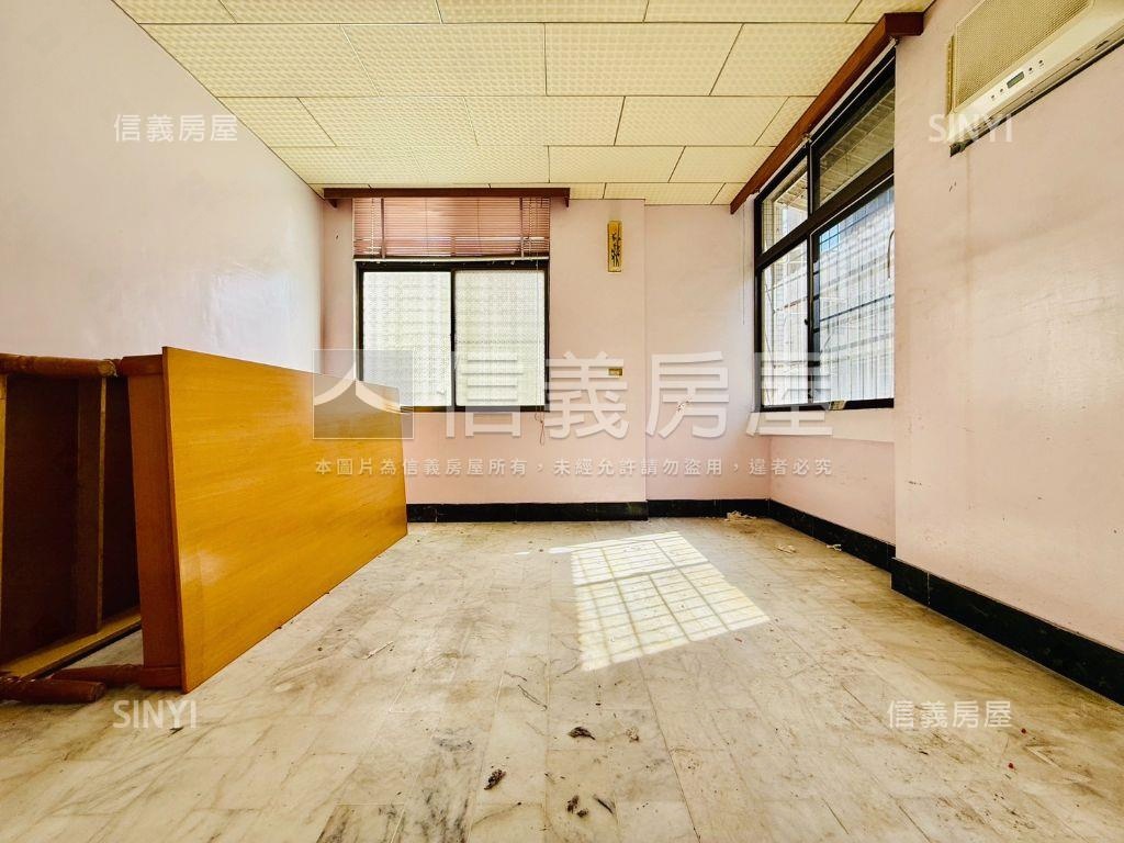 北區大武街｜邊間角窗透天房屋室內格局與周邊環境