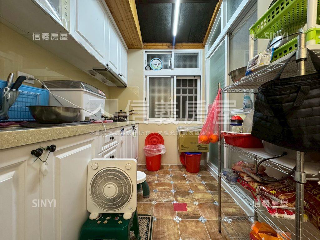 幸福裝潢一樓三房雙衛浴房屋室內格局與周邊環境