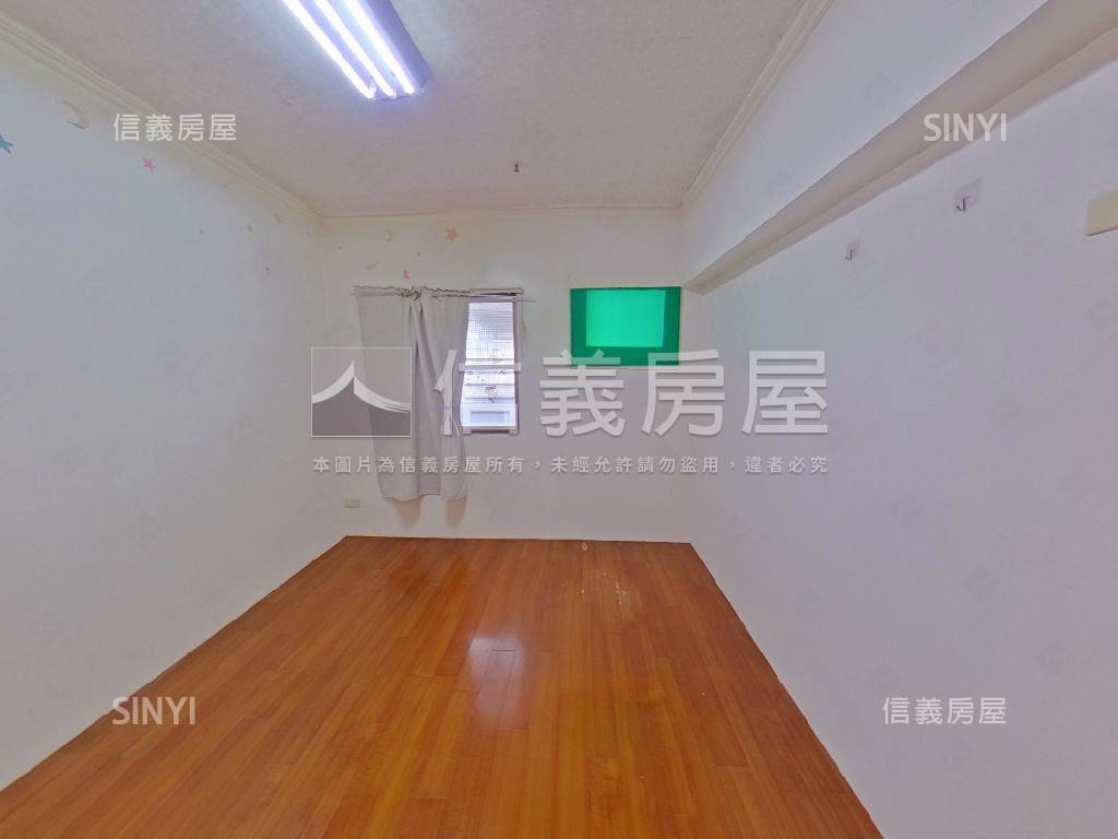 店長推薦中興商圈三房車位房屋室內格局與周邊環境