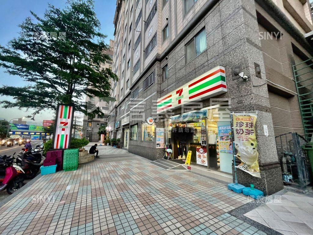 榮耀歐洲８樓３房平面車位房屋室內格局與周邊環境
