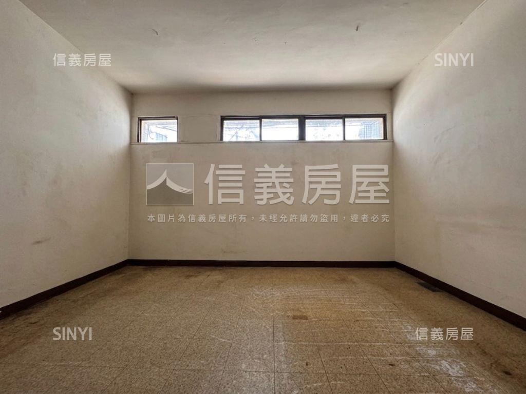 重慶金鑽雙效稀有透天房屋室內格局與周邊環境