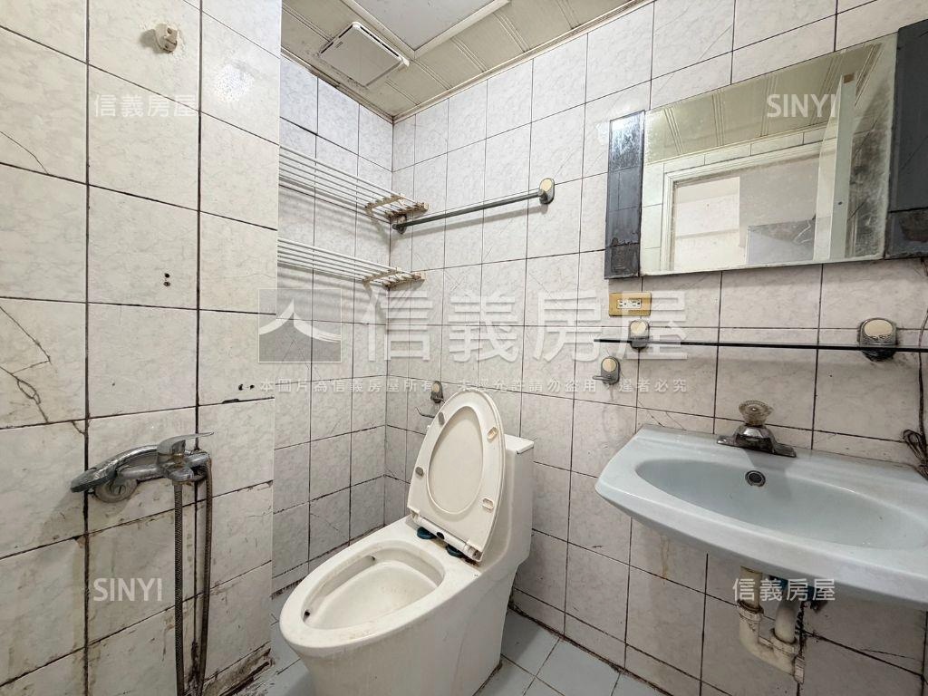 近興大◆裝潢１－３Ｆ樓店房屋室內格局與周邊環境