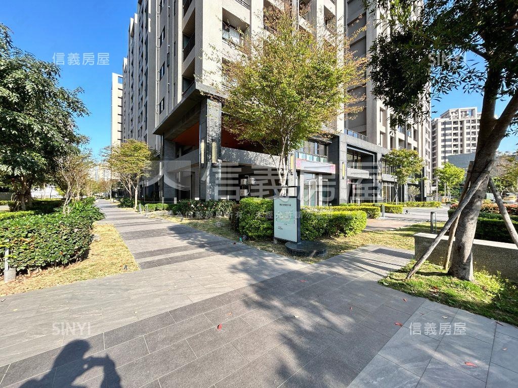 烏日三房雙車位房屋室內格局與周邊環境