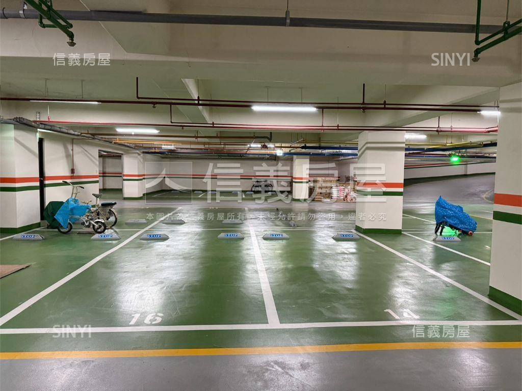 烏日三房雙車位房屋室內格局與周邊環境