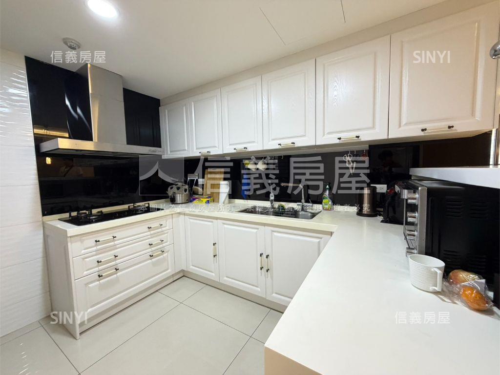 藝文力璞悅月館三房雙車位房屋室內格局與周邊環境