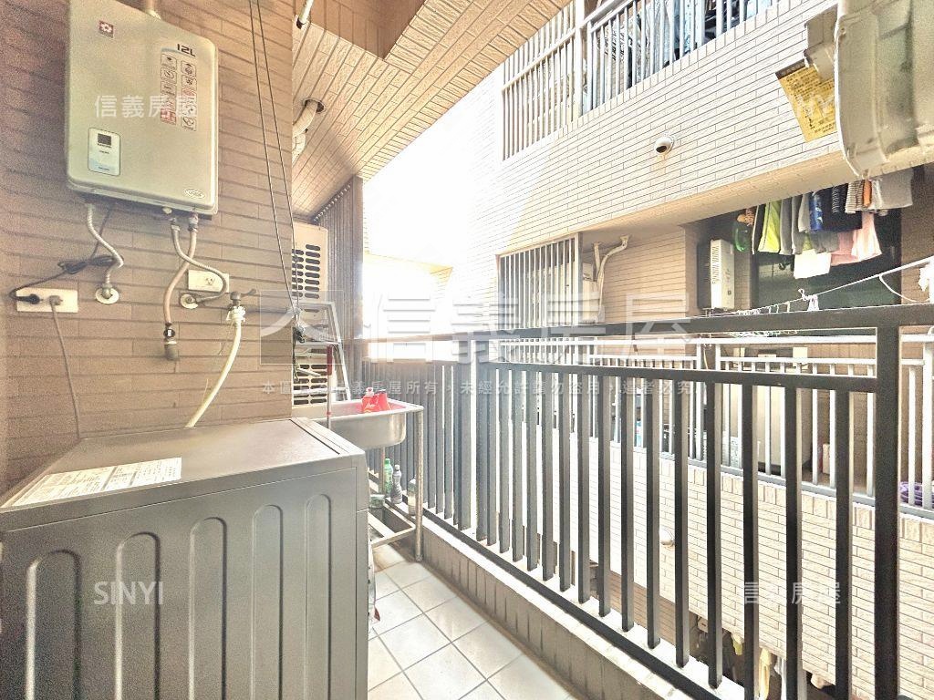新杜拜大二平車高樓視野戶房屋室內格局與周邊環境