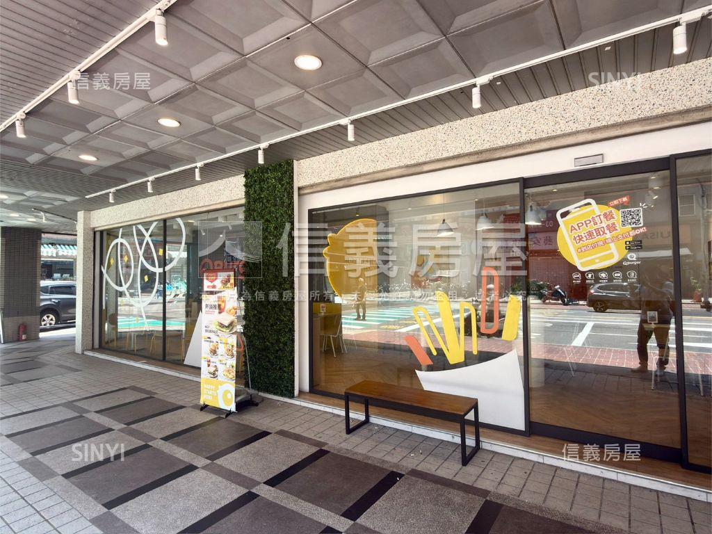 尊爵會館溫馨採光兩房房屋室內格局與周邊環境