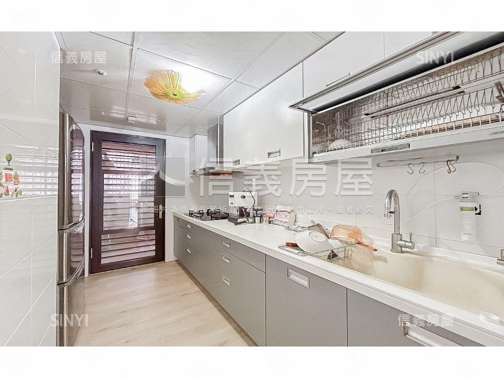 店長推薦！光翼３房平車房屋室內格局與周邊環境