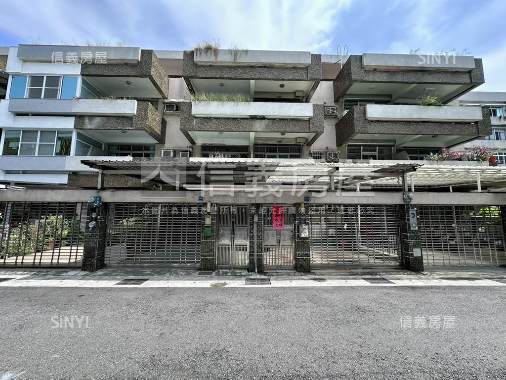 綠園道大地坪面寬別墅房屋室內格局與周邊環境