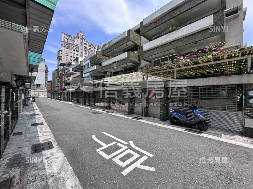綠園道大地坪面寬別墅房屋室內格局與周邊環境