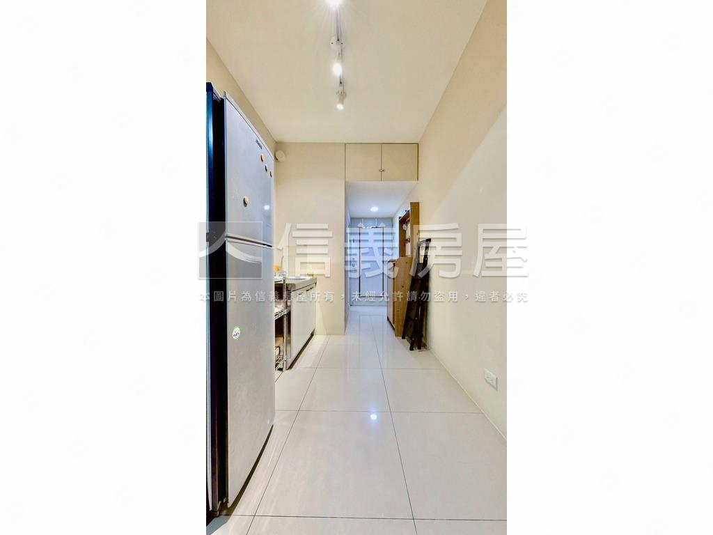 Ｏ４捷運有陽台的精美套房房屋室內格局與周邊環境