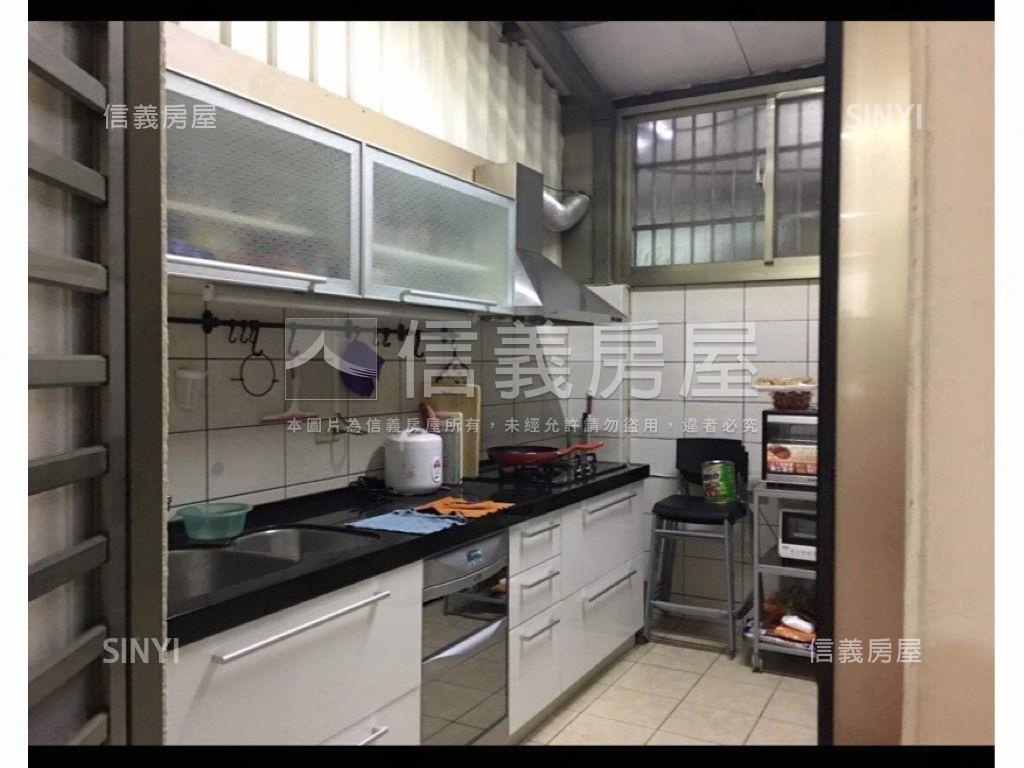 中山國小捷運靜巷方便一樓房屋室內格局與周邊環境