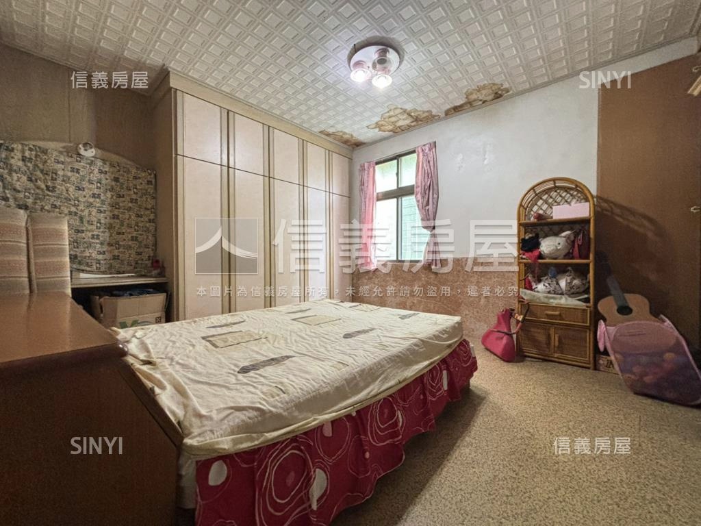 近美術館臨路邊間透店房屋室內格局與周邊環境