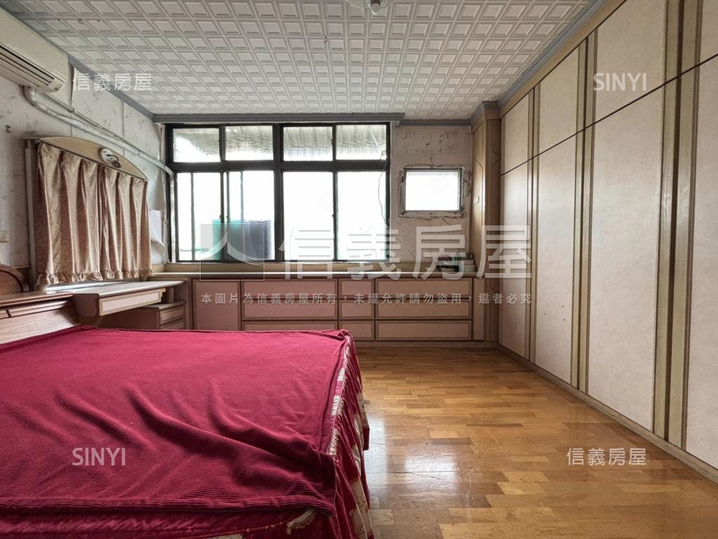 近美術館臨路邊間透店房屋室內格局與周邊環境