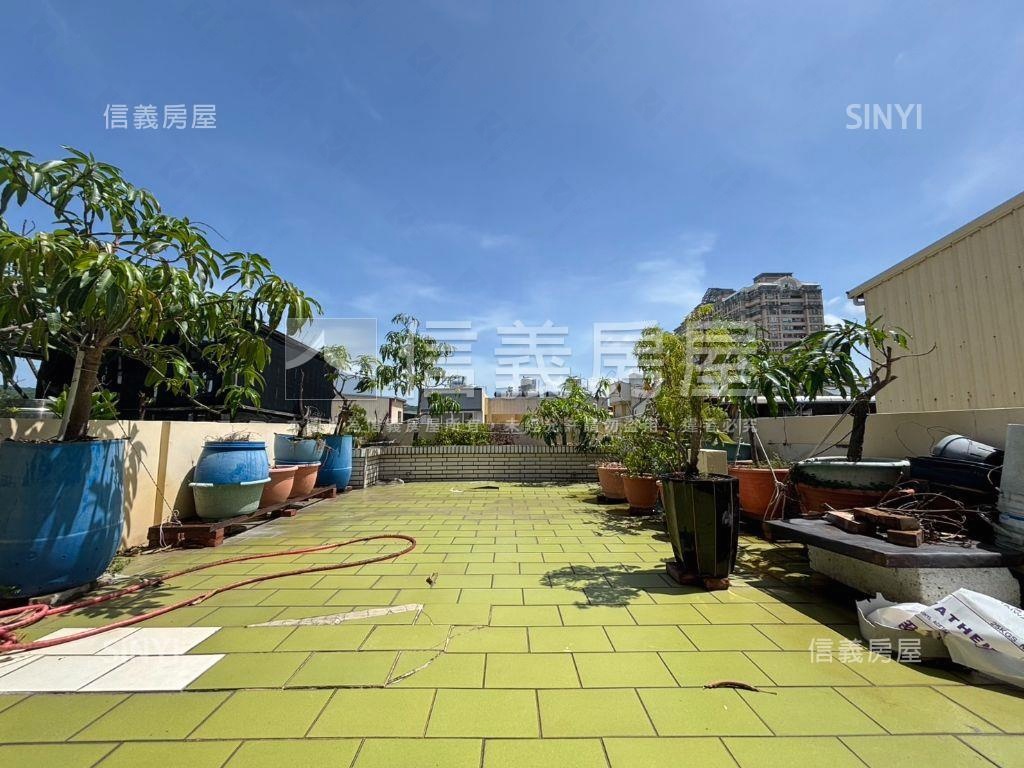 近美術館臨路邊間透店房屋室內格局與周邊環境