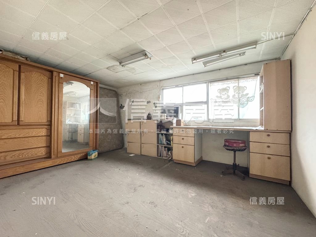 三多二路．商五雙透店房屋室內格局與周邊環境