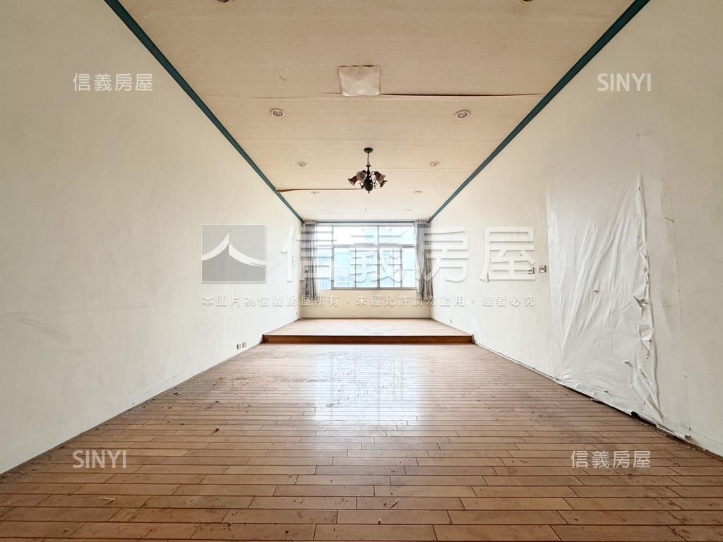 三多二路．商五雙透店房屋室內格局與周邊環境