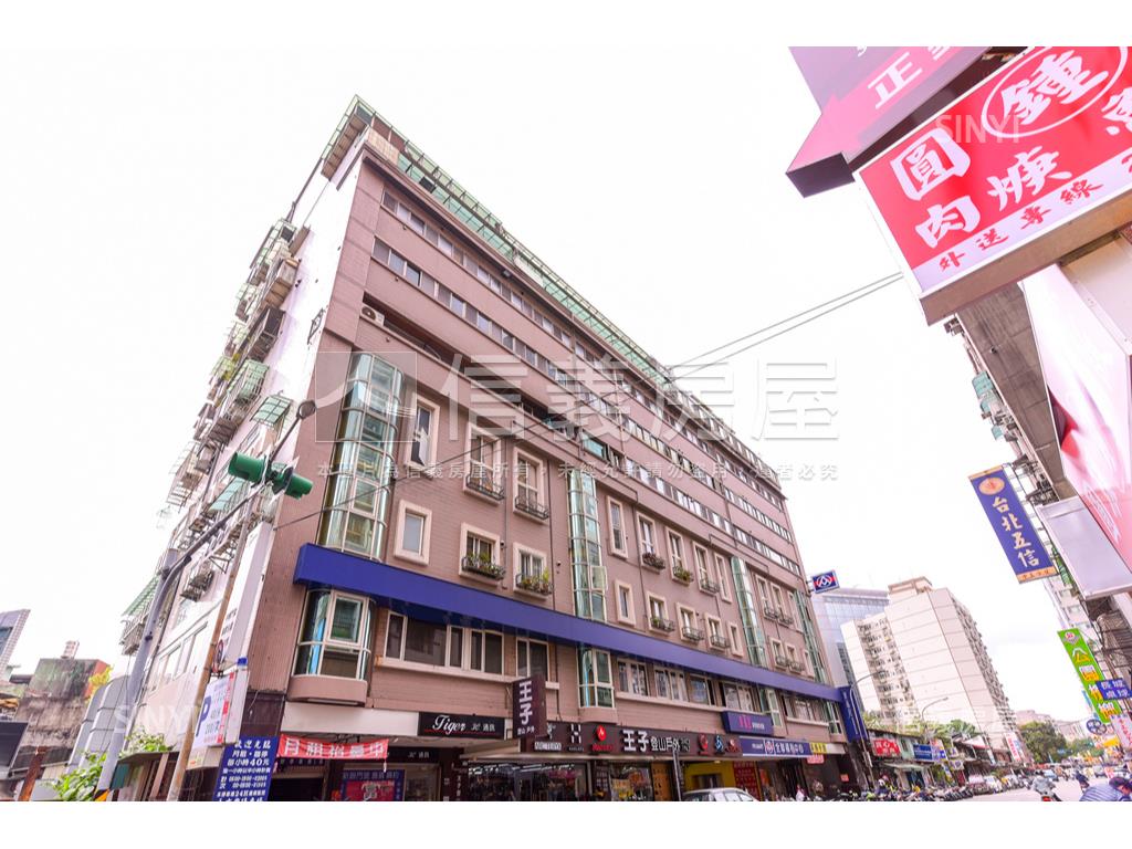 中正金鑽車位房屋室內格局與周邊環境