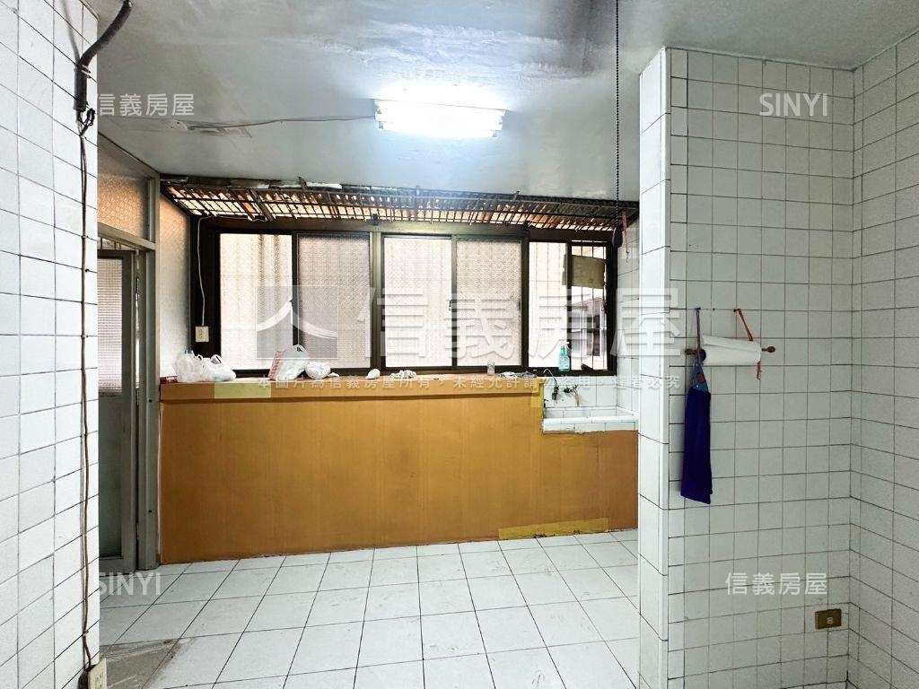 果貿三房小資好成家房屋室內格局與周邊環境