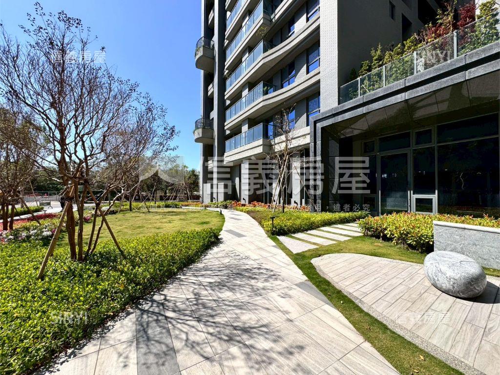 近漢神百貨三房平車房屋室內格局與周邊環境