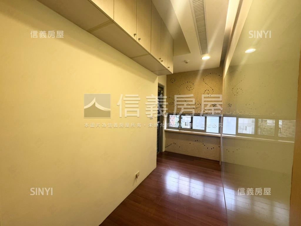 德安家康三房車位房屋室內格局與周邊環境