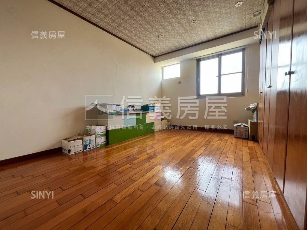 東方黎明樓中樓雙平車房屋室內格局與周邊環境