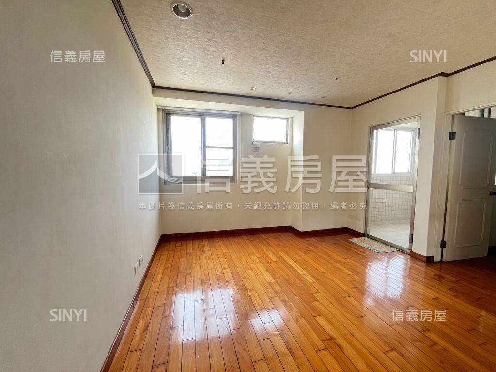 東方黎明樓中樓雙平車房屋室內格局與周邊環境
