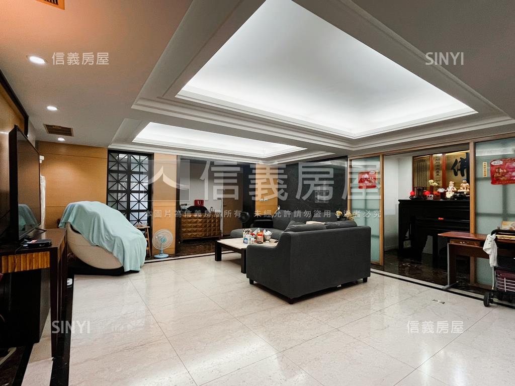 前港公園~全家福坡平車位房屋室內格局與周邊環境