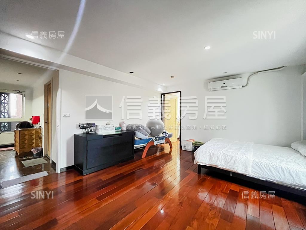 前港公園~全家福坡平車位房屋室內格局與周邊環境