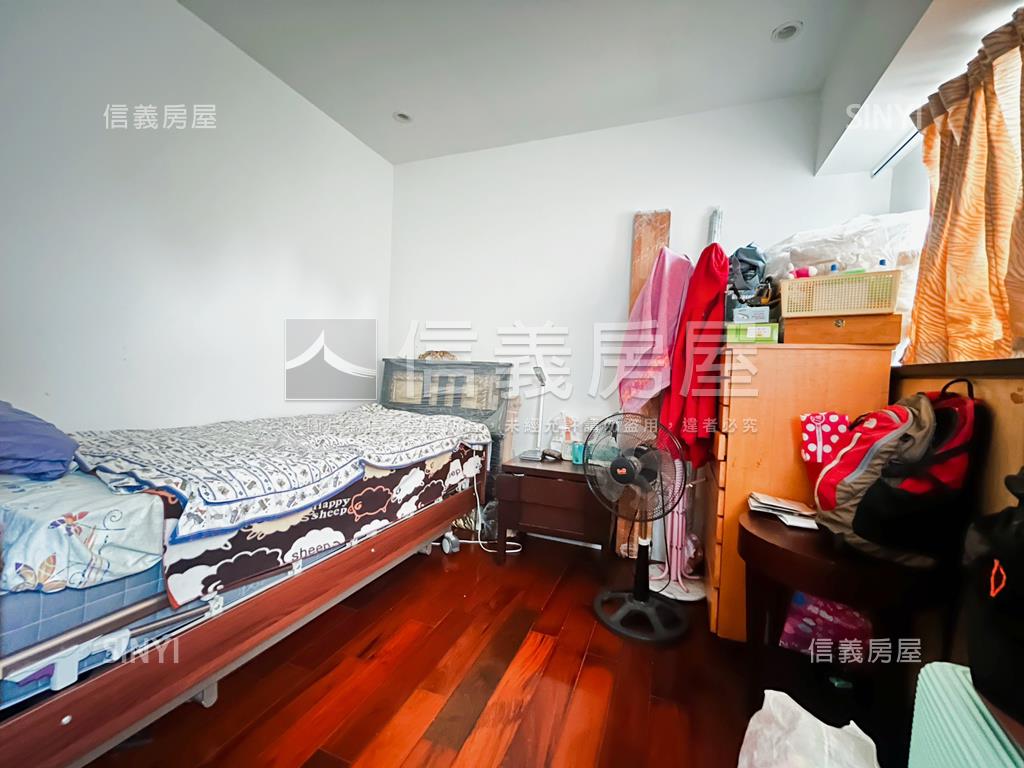 前港公園~全家福坡平車位房屋室內格局與周邊環境