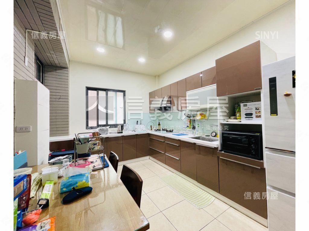 文昌國小旁臨路美透天房屋室內格局與周邊環境