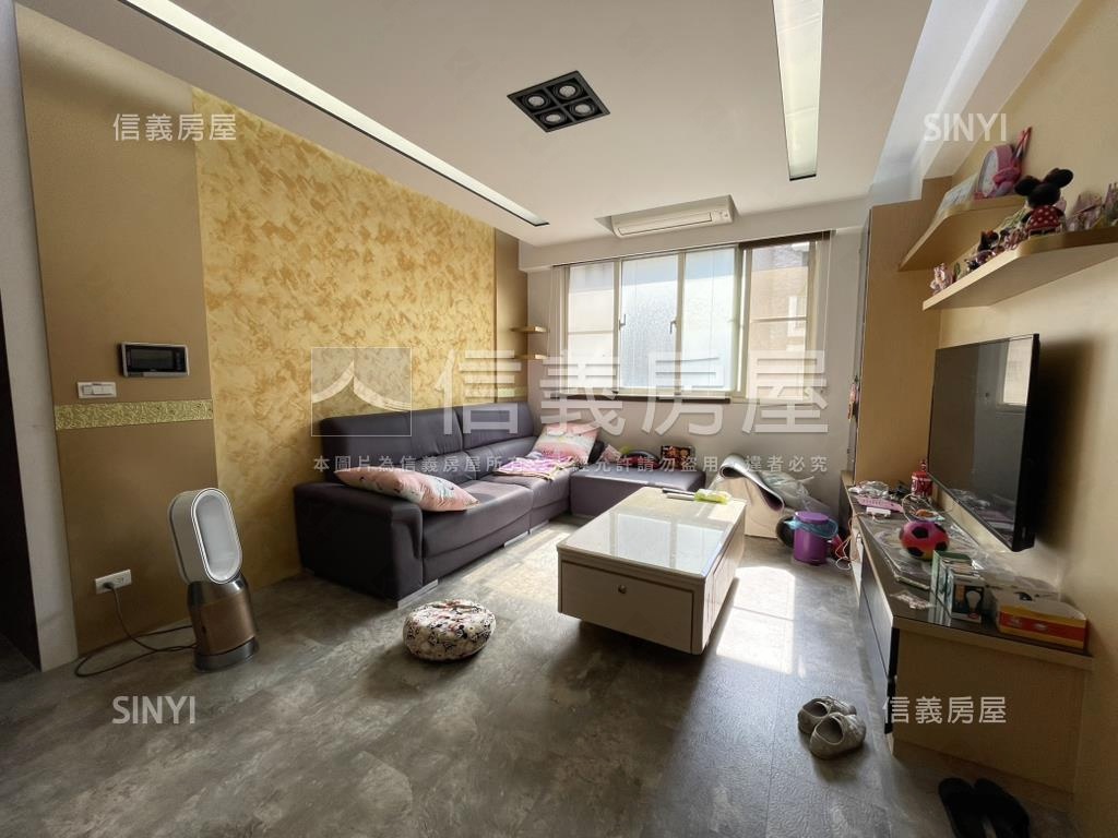 笎坤世璽三房車位房屋室內格局與周邊環境