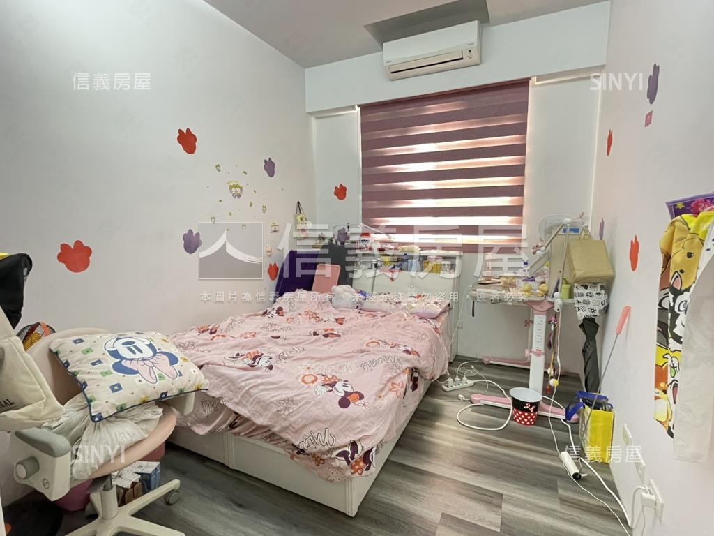 笎坤世璽三房車位房屋室內格局與周邊環境