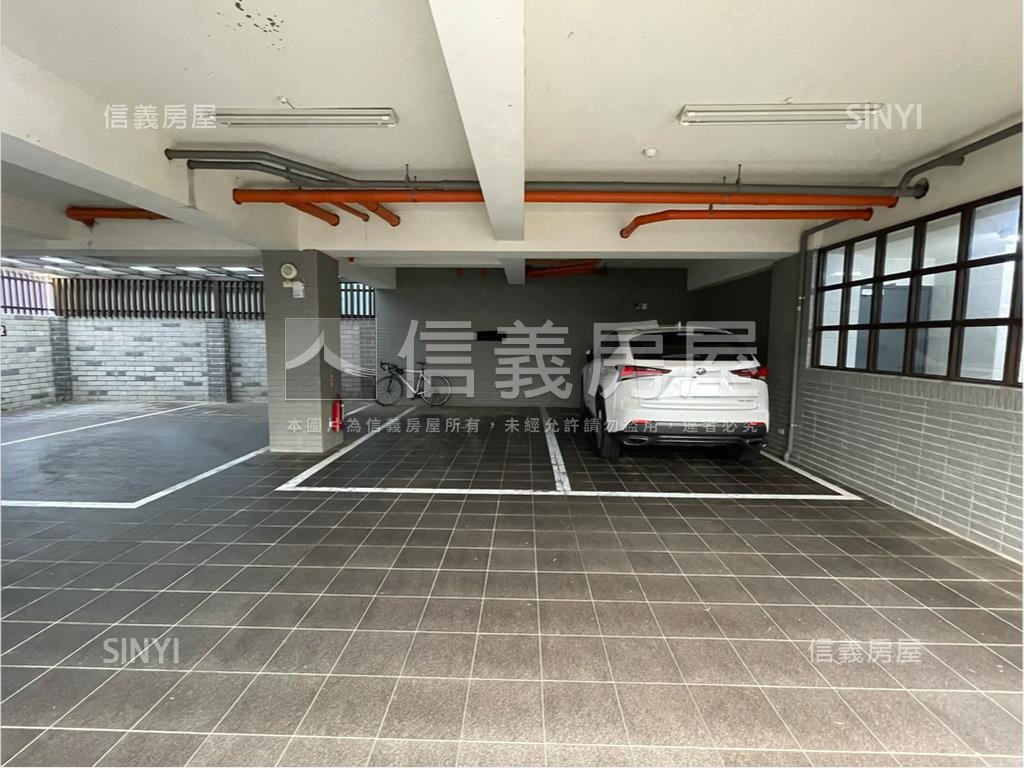 笎坤世璽三房車位房屋室內格局與周邊環境