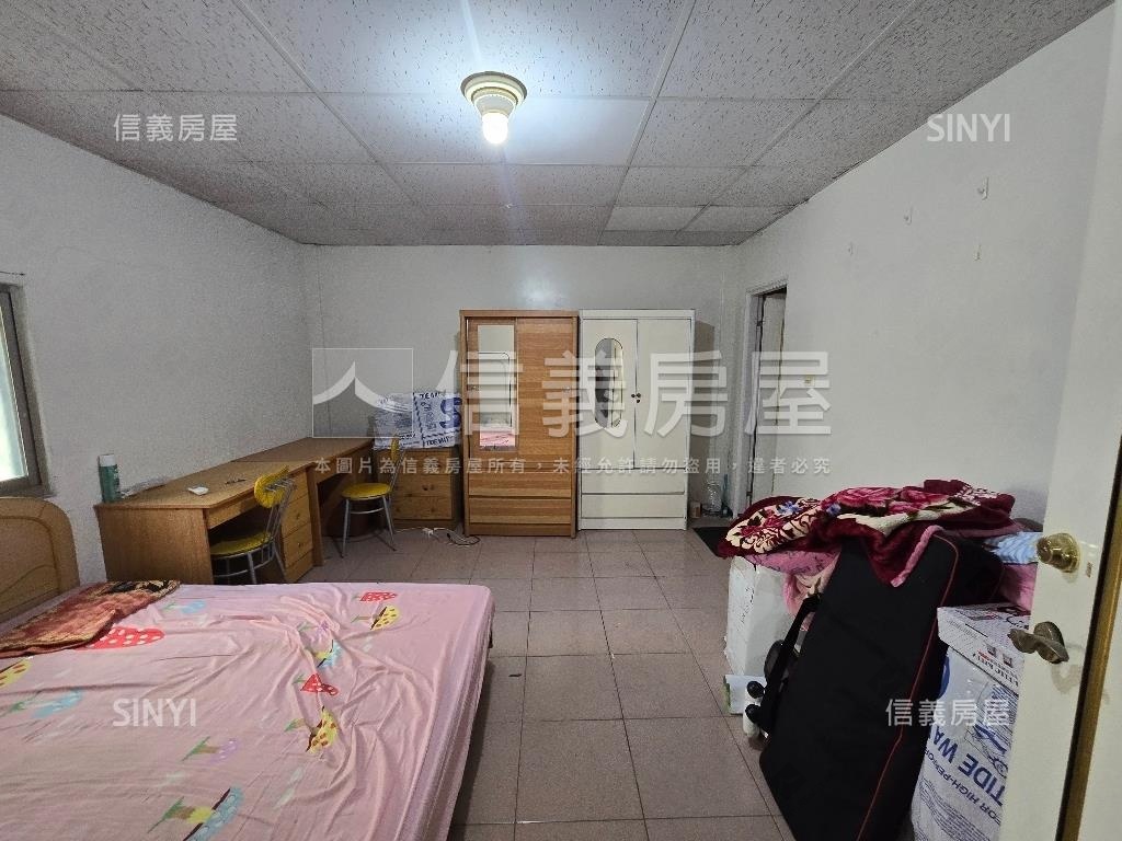 板橋聚寶盆邊間２樓房屋室內格局與周邊環境