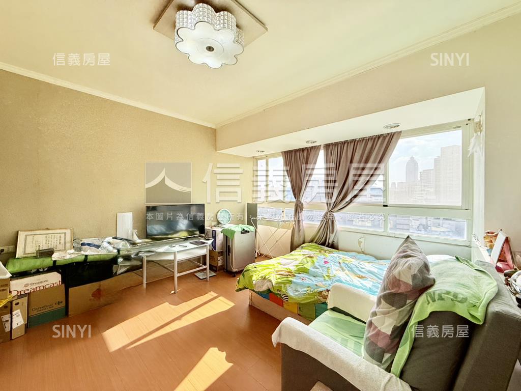 市中心次高樓邊間採光美屋房屋室內格局與周邊環境