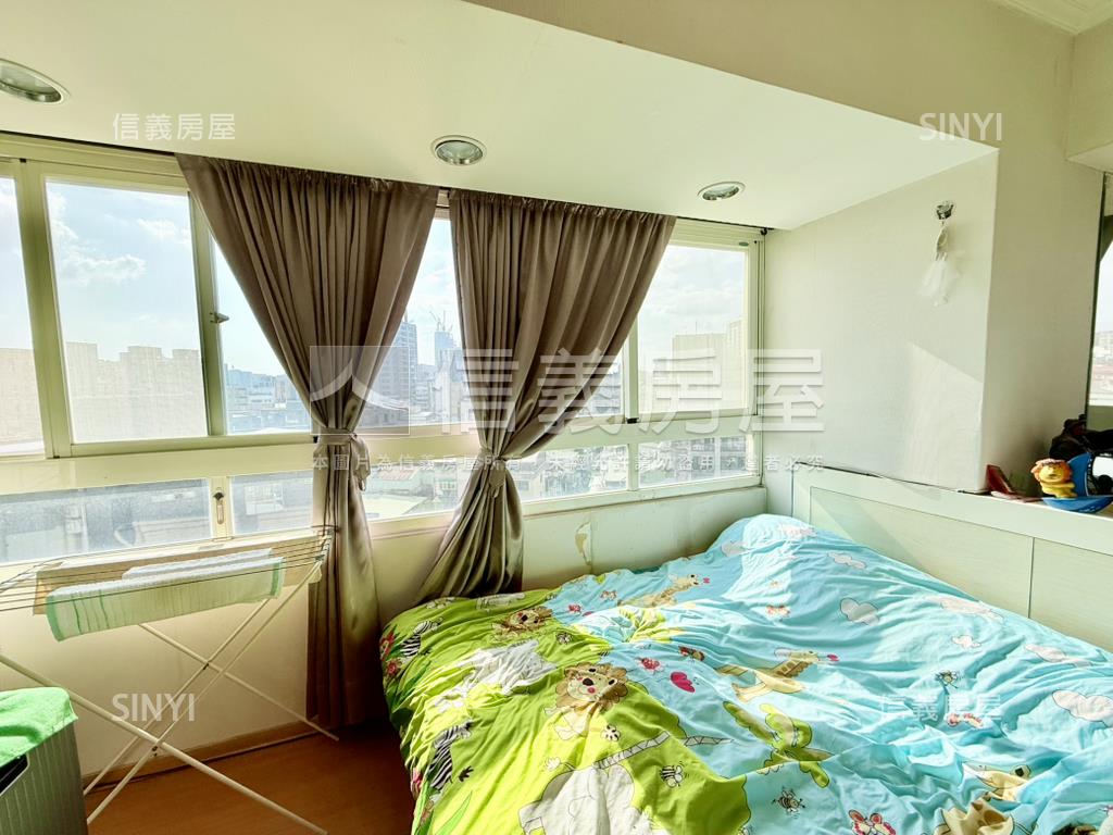 市中心次高樓邊間採光美屋房屋室內格局與周邊環境