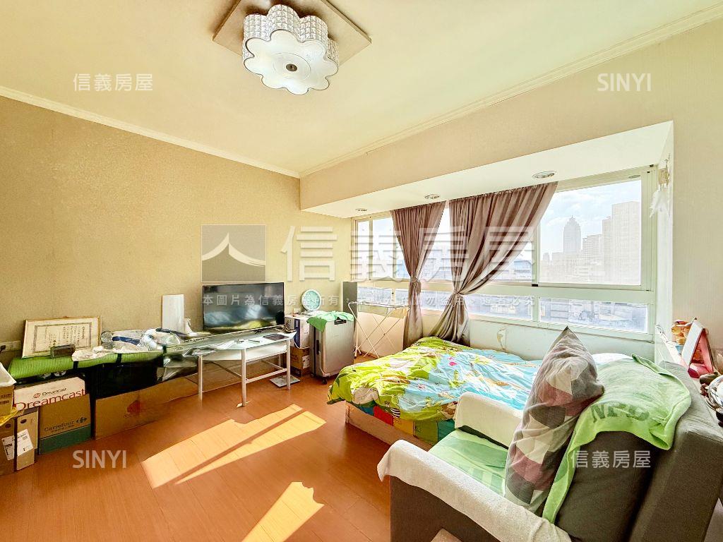 市中心次高樓邊間採光美屋房屋室內格局與周邊環境