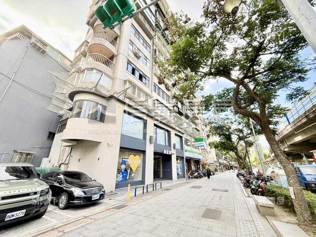 市中心次高樓邊間採光美屋房屋室內格局與周邊環境