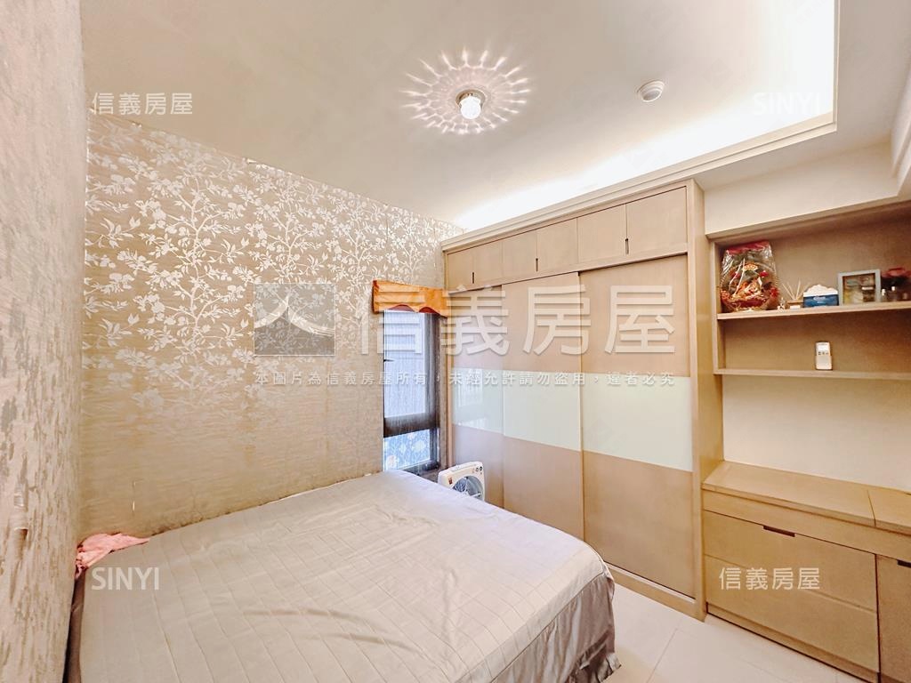 星光ＬＶ２房附車位房屋室內格局與周邊環境